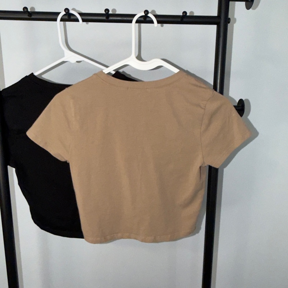 Fashion Nova Black and Tan Short Sleeve Crop Tops - Picture 2 of 6